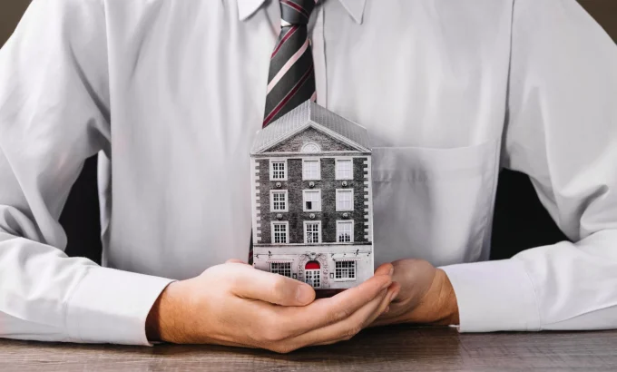 المستشار العقاري سكني